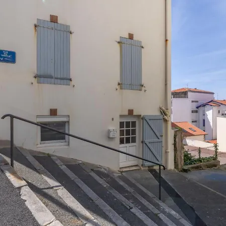 Terrasse Du Temple By Interhome Apartamento *
